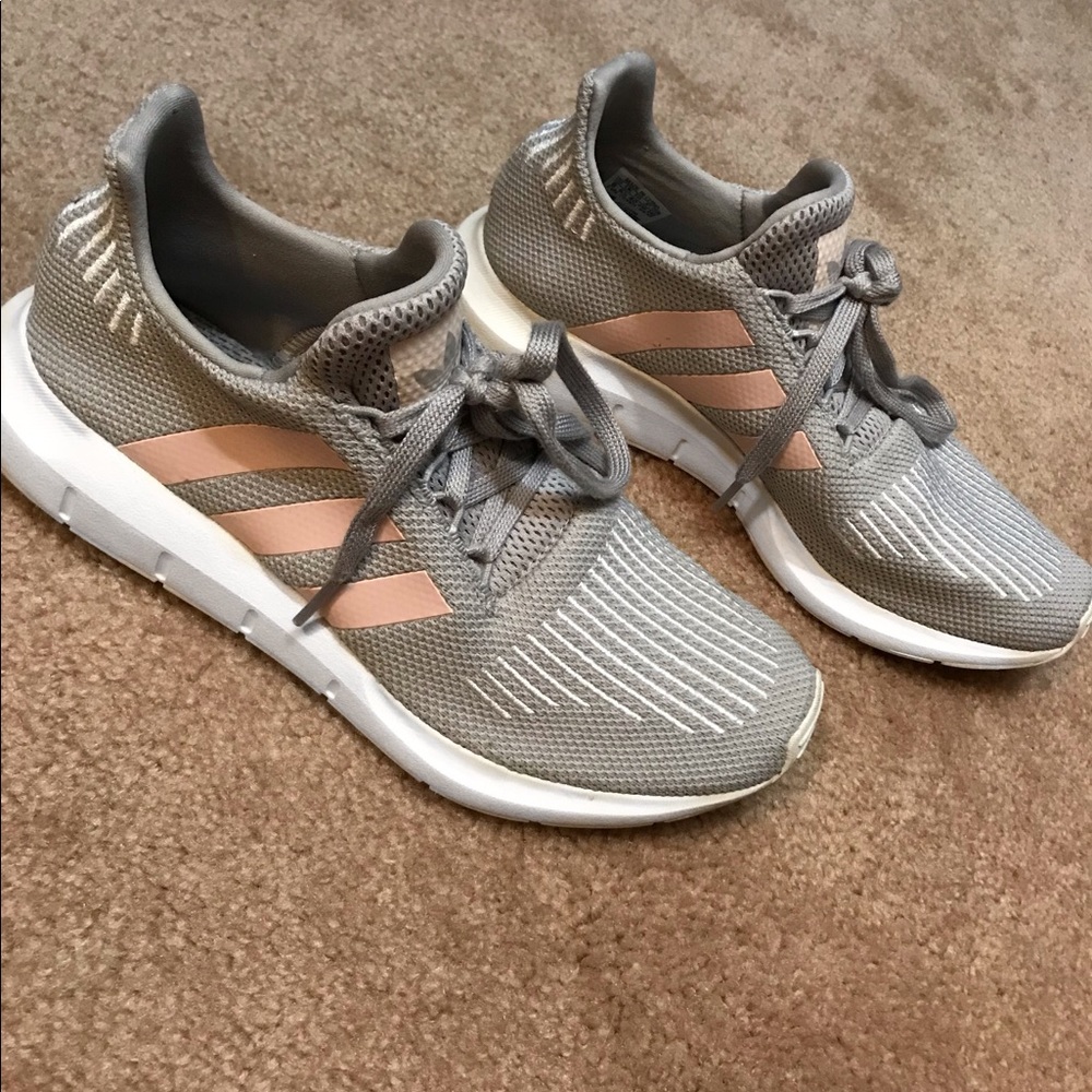 Adidas Swift Run trainer sneakers